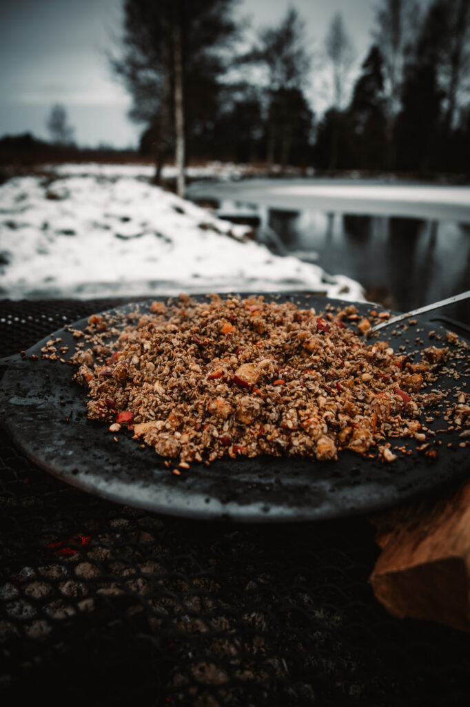 Äpplepaj över öppen eld